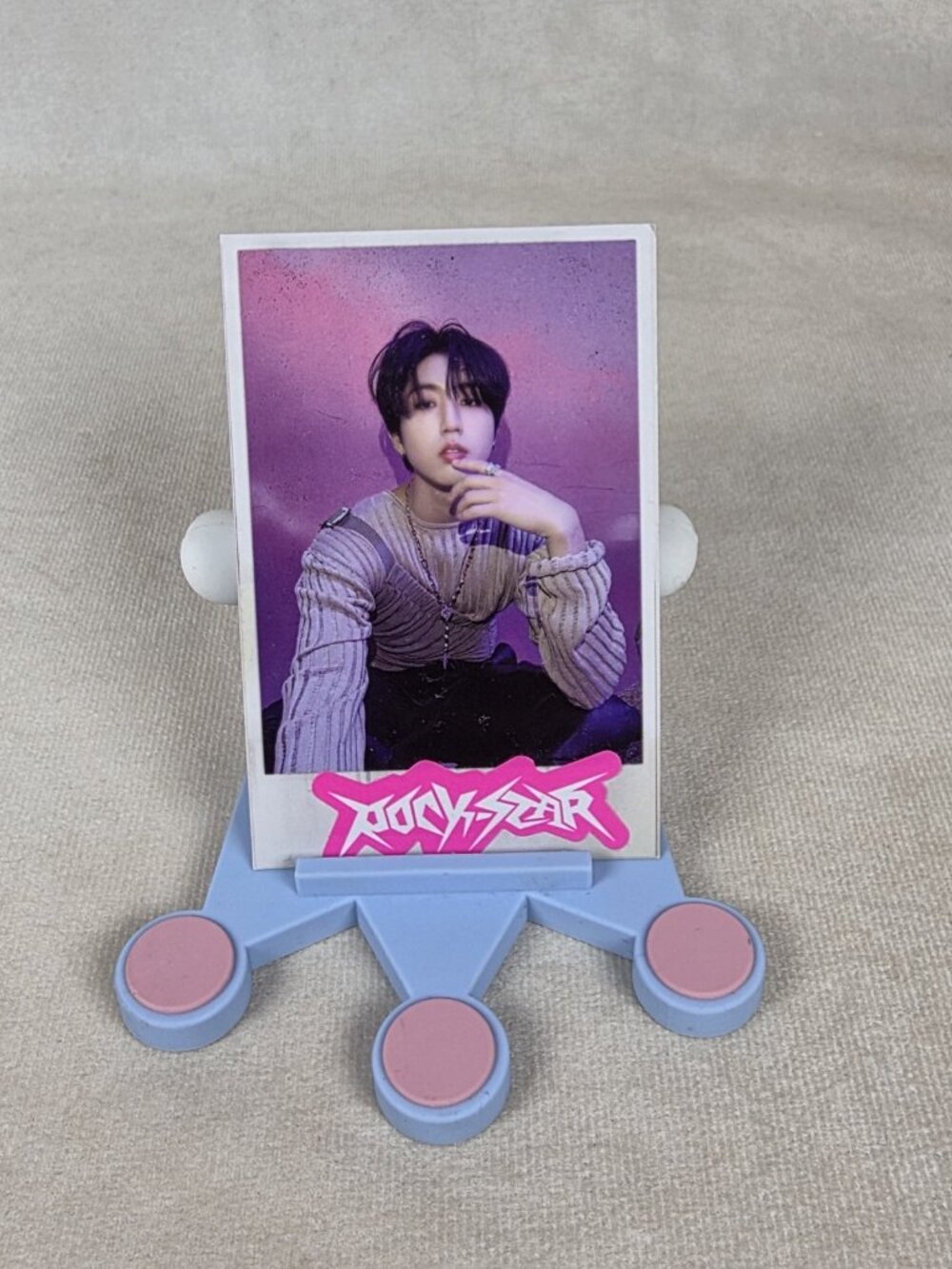 Sanrio Miniso Cinnamoroll Crown Phone Holder Stand + 2 K pop Singers - Picture 2 of 10
